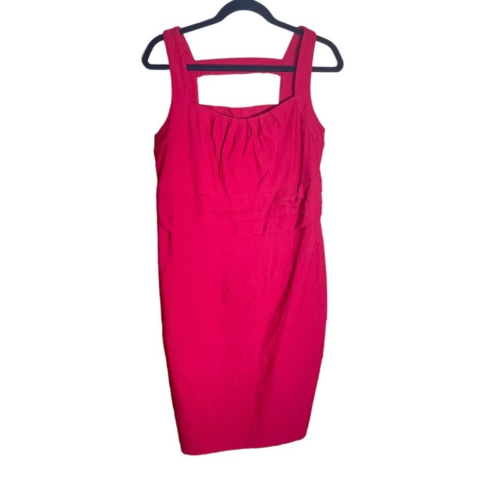 Elegant Pink Sleeveless Dress